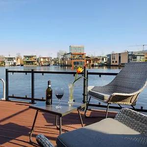 Houseboat With Canalview And Free Bikes Bed & Breakfast