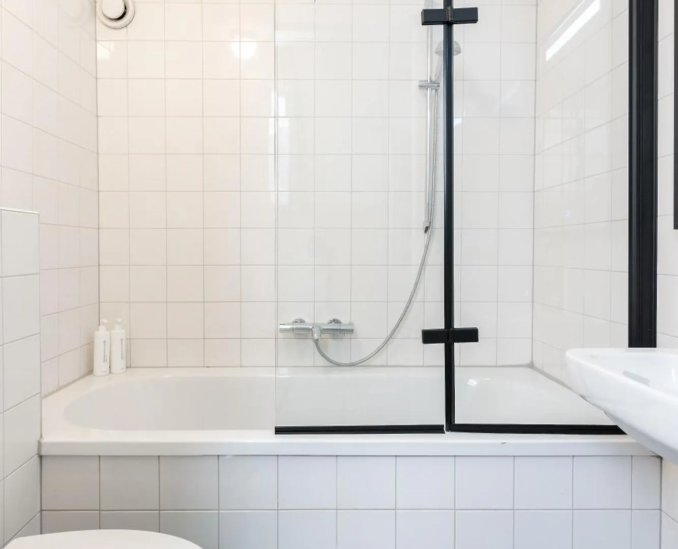 Amsterdam Dockside Flats Aparthotel