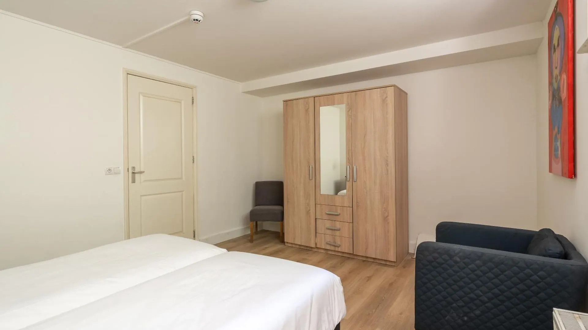 Amsterdam Dockside Flats Aparthotel